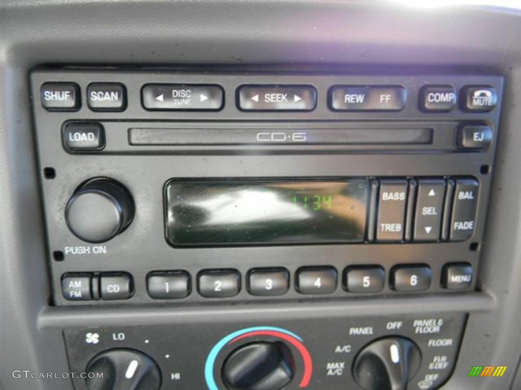 2003 Ford F150 XLT Sport SuperCab Audio System Photo #57728045
