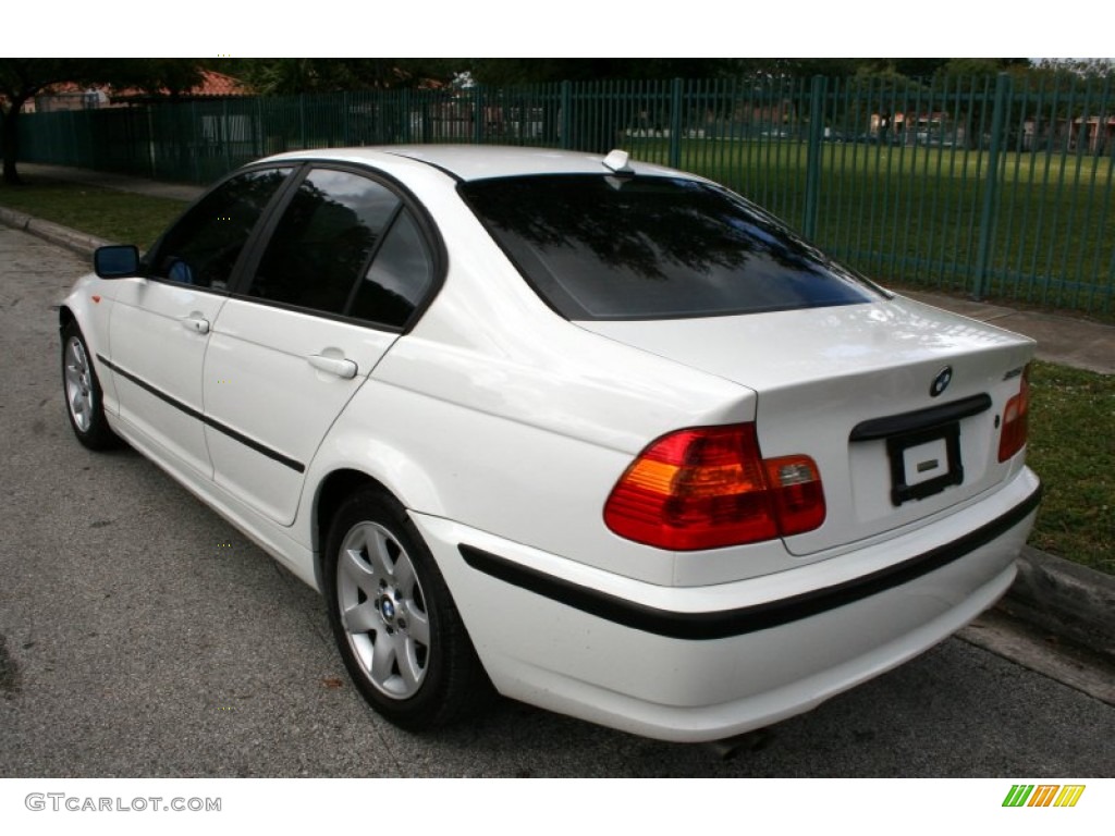 2004 3 Series 325i Sedan - Alpine White / Natural Brown photo #9