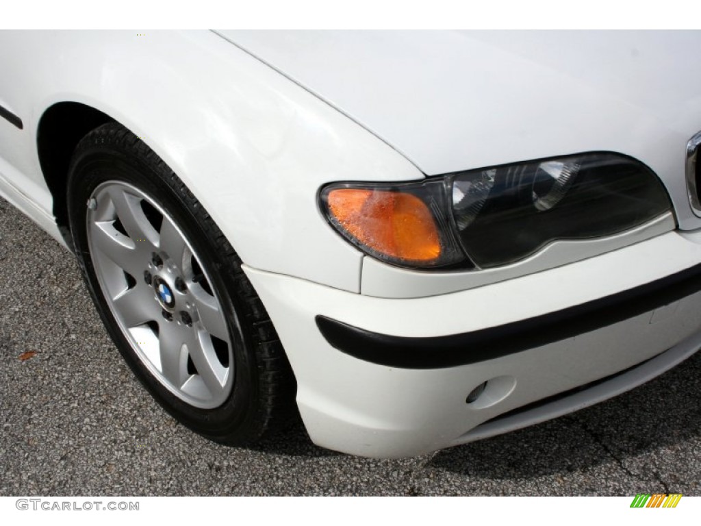 2004 3 Series 325i Sedan - Alpine White / Natural Brown photo #23