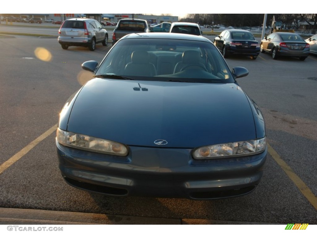 1998 Intrigue GL - Blue Metallic / Beige photo #2