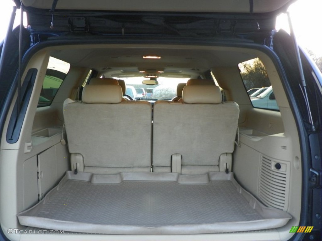 2007 Chevrolet Suburban 1500 LTZ 4x4 Trunk Photo #57736700