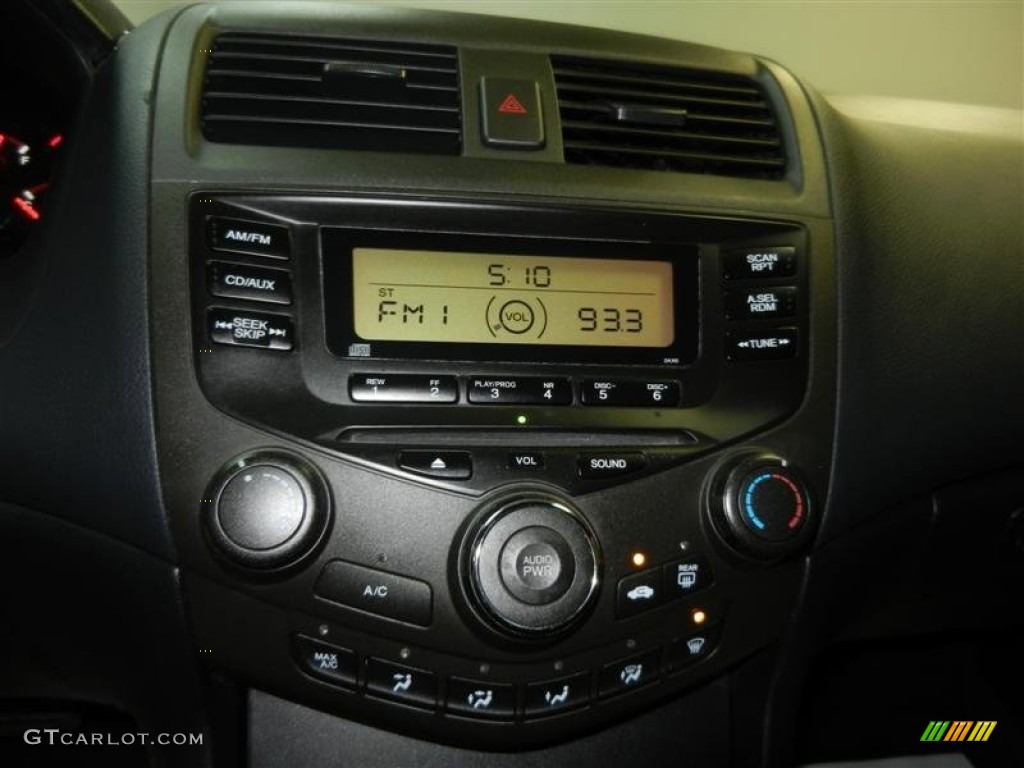 2003 Honda Accord LX Coupe Controls Photos