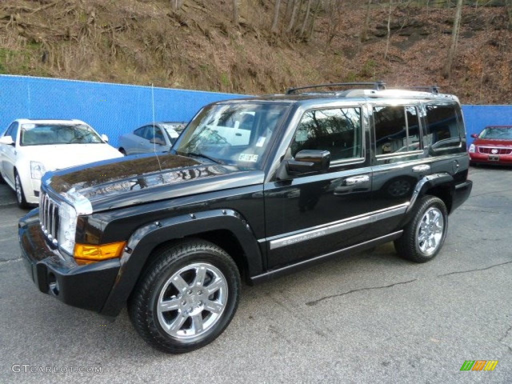 Brilliant Black Crystal Pearl Jeep Commander