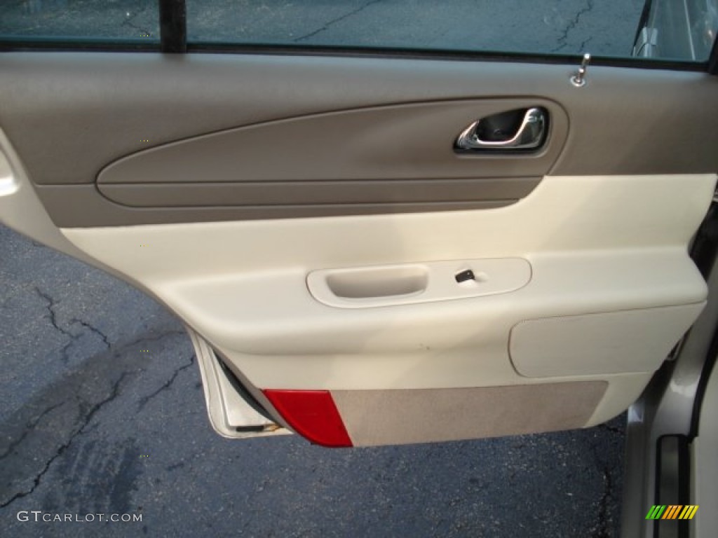 2002 Continental  - Light Parchment Gold Metallic / Light Parchment photo #14