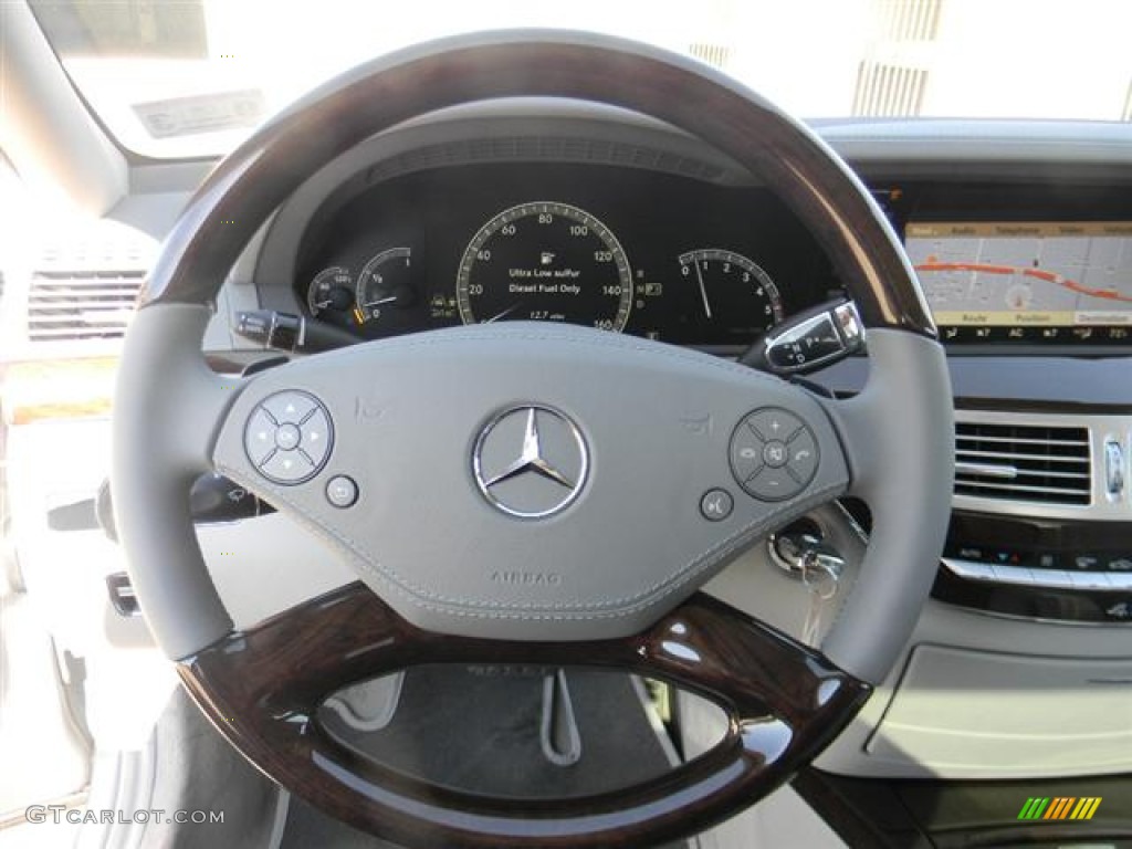 2012 Mercedes-Benz S 350 BlueTEC 4Matic Steering Wheel Photos