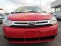 Vermillion Red - Focus SE Sedan Photo No. 2