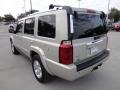 Light Graystone Pearl - Commander Overland 4x4 Photo No. 3