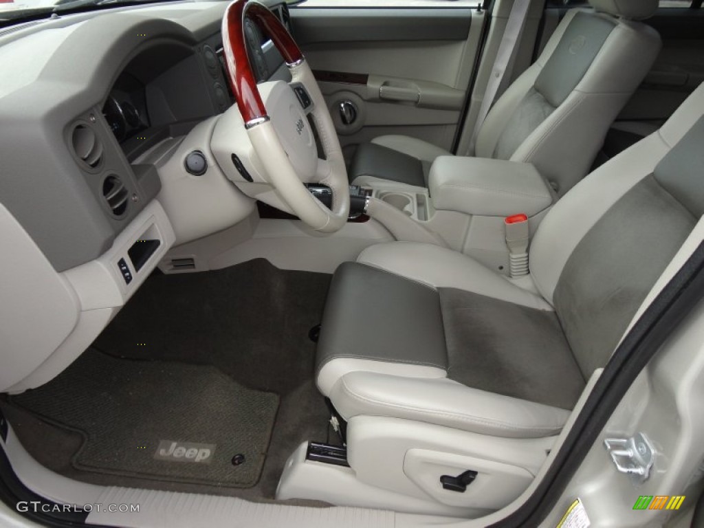 Dark Khaki/Light Graystone Interior 2008 Jeep Commander Overland 4x4 Photo #57745793