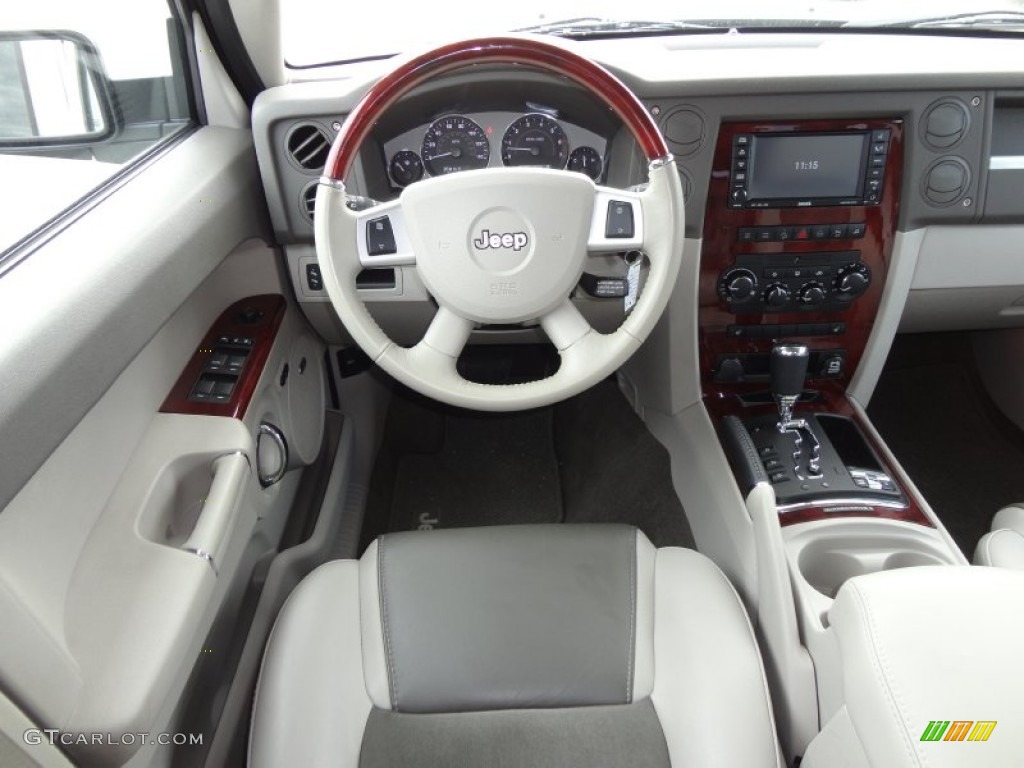 2008 Jeep Commander Overland 4x4 Dark Khaki/Light Graystone Dashboard Photo #57745826