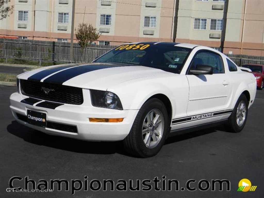 2006 Mustang V6 Premium Coupe - Performance White / Dark Charcoal photo #1