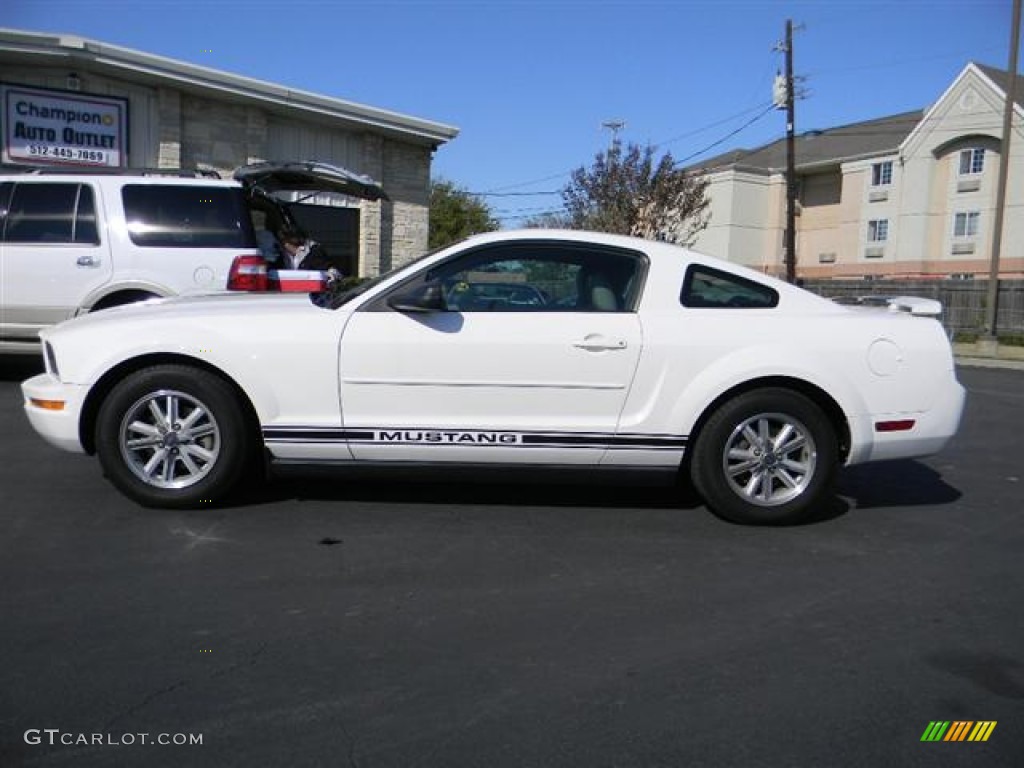 2006 Mustang V6 Premium Coupe - Performance White / Dark Charcoal photo #7