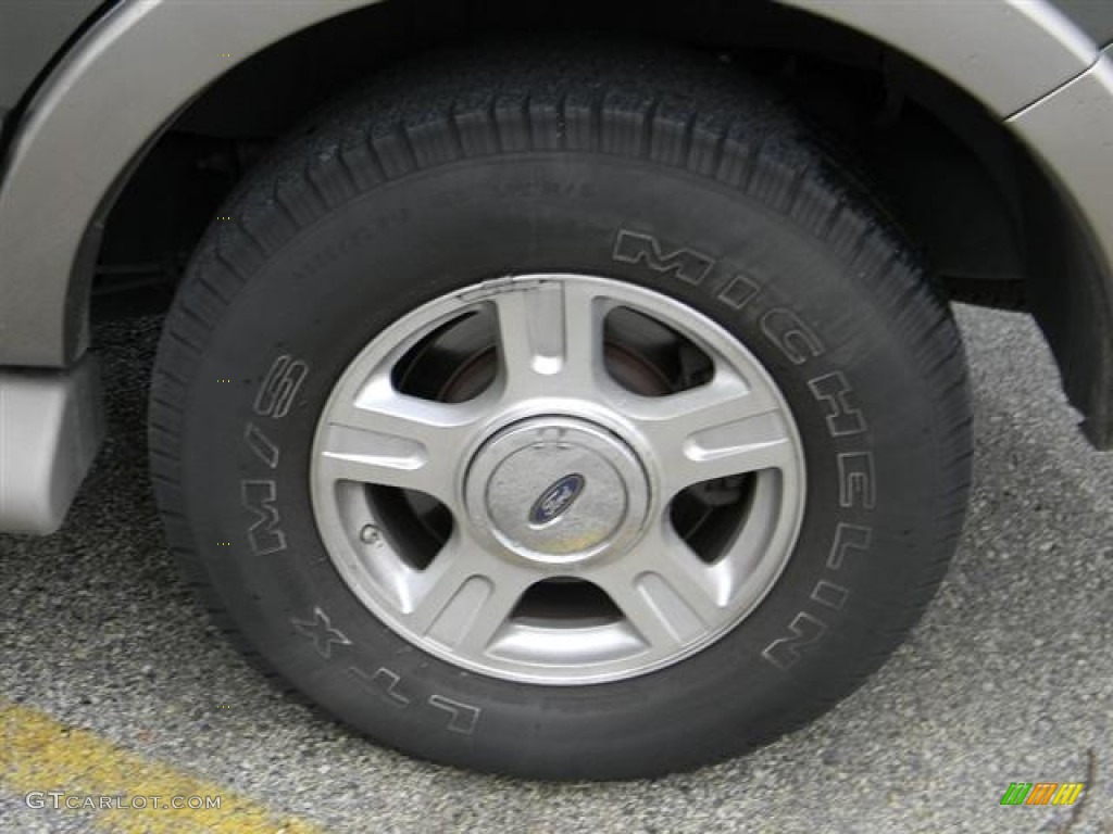 2004 Ford Expedition Eddie Bauer Wheel Photo #57746738