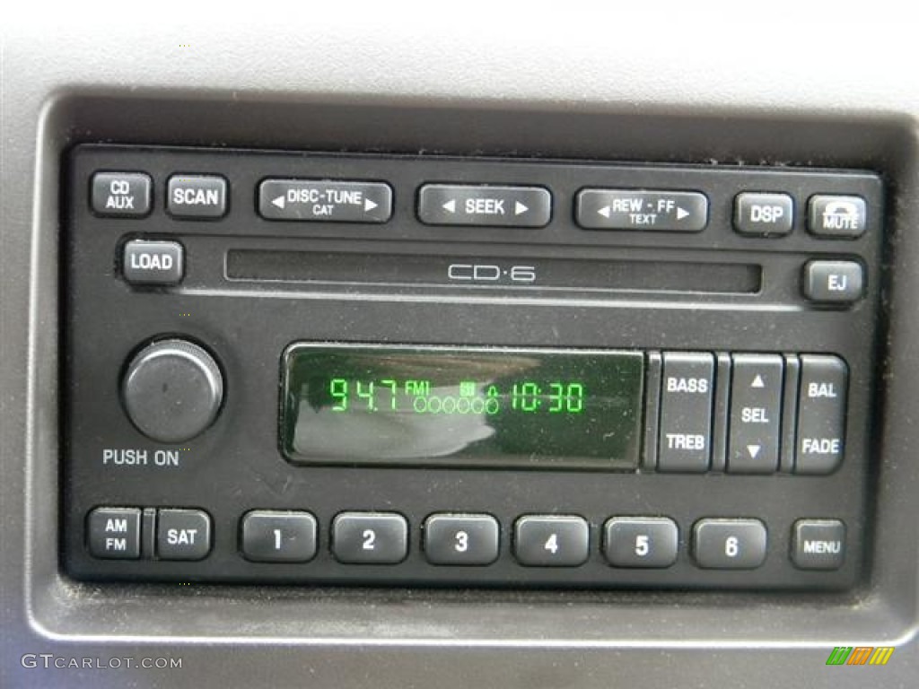 2004 Ford Expedition Eddie Bauer Audio System Photos