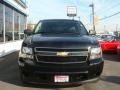 Black - Suburban LS 4x4 Photo No. 2
