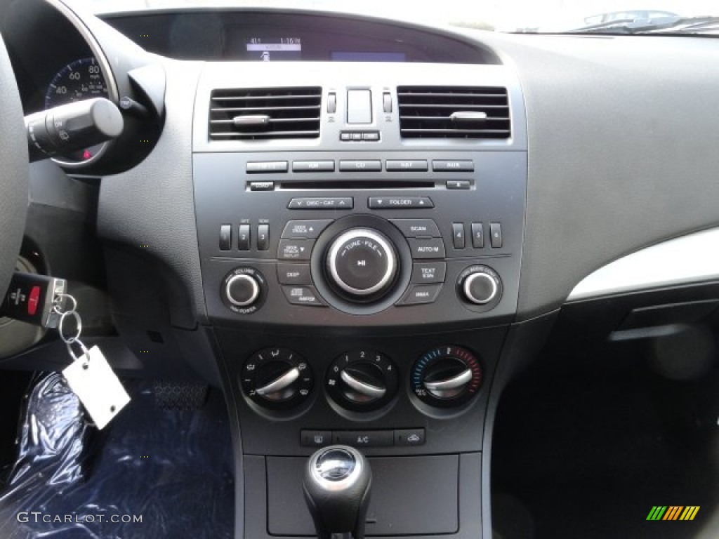 2012 Mazda MAZDA3 i Touring 5 Door Controls Photo #57758474