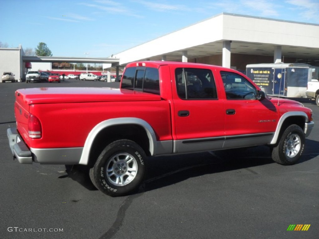 2002 Dakota SLT Quad Cab 4x4 - Flame Red / Dark Slate Gray photo #4