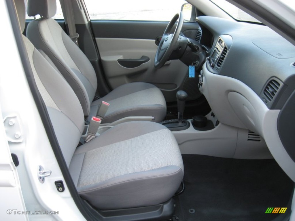 2011 Accent GLS 4 Door - Nordic White / Gray photo #21