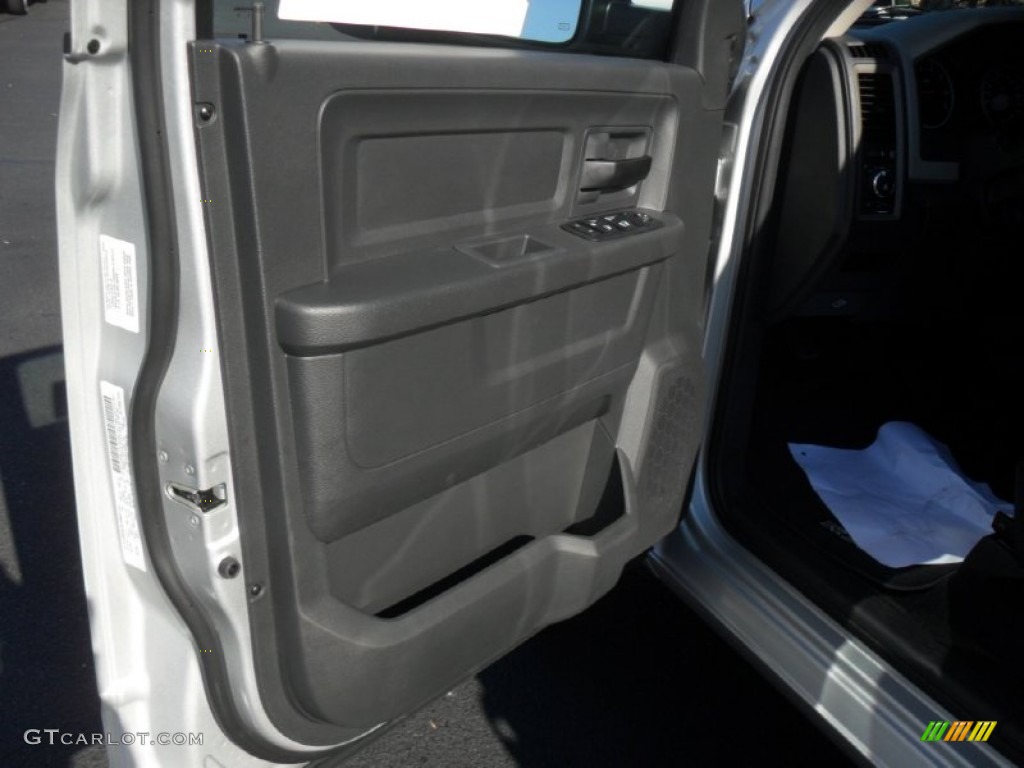 2012 Ram 1500 Express Crew Cab 4x4 - Bright Silver Metallic / Dark Slate Gray/Medium Graystone photo #10