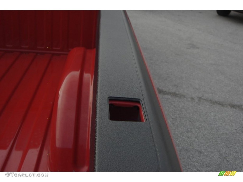 2006 Silverado 1500 LS Crew Cab 4x4 - Victory Red / Dark Charcoal photo #7