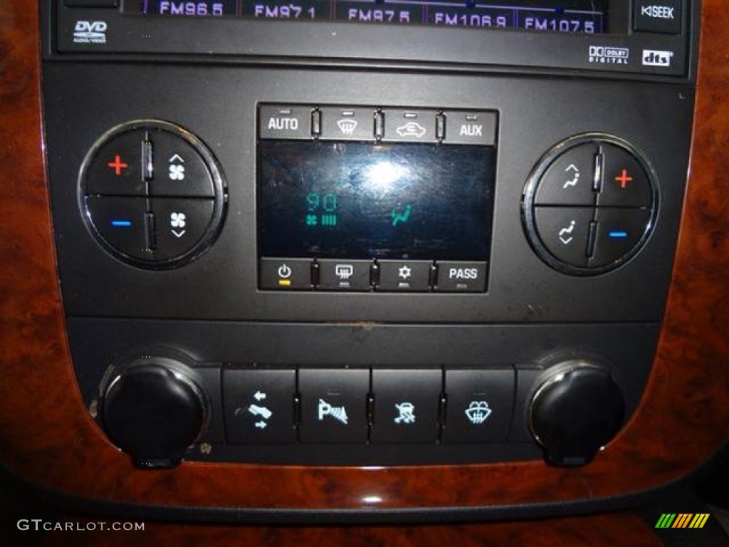 2008 Chevrolet Tahoe LTZ Controls Photo #57771261