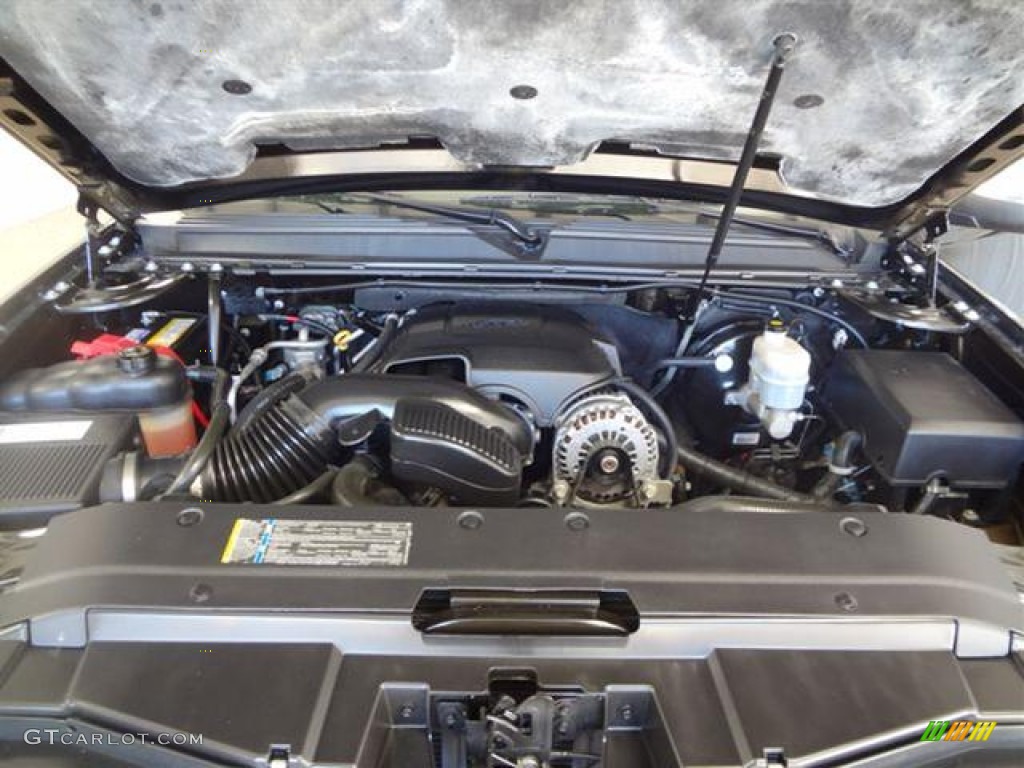 2008 Chevrolet Tahoe LTZ Engine Photos