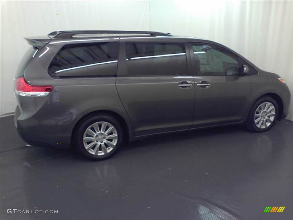 2012 Sienna Limited - Predawn Gray Mica / Light Gray photo #4