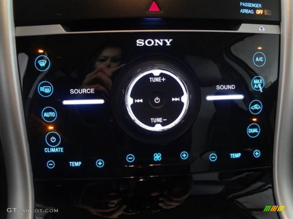 2012 Edge Limited - White Platinum Metallic Tri-Coat / Medium Light Stone photo #17