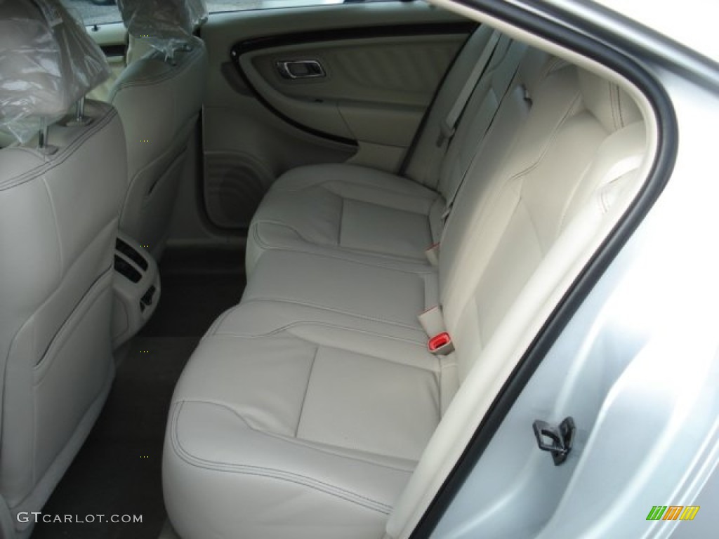 Light Stone Interior 2012 Ford Taurus Limited AWD Photo #57773685