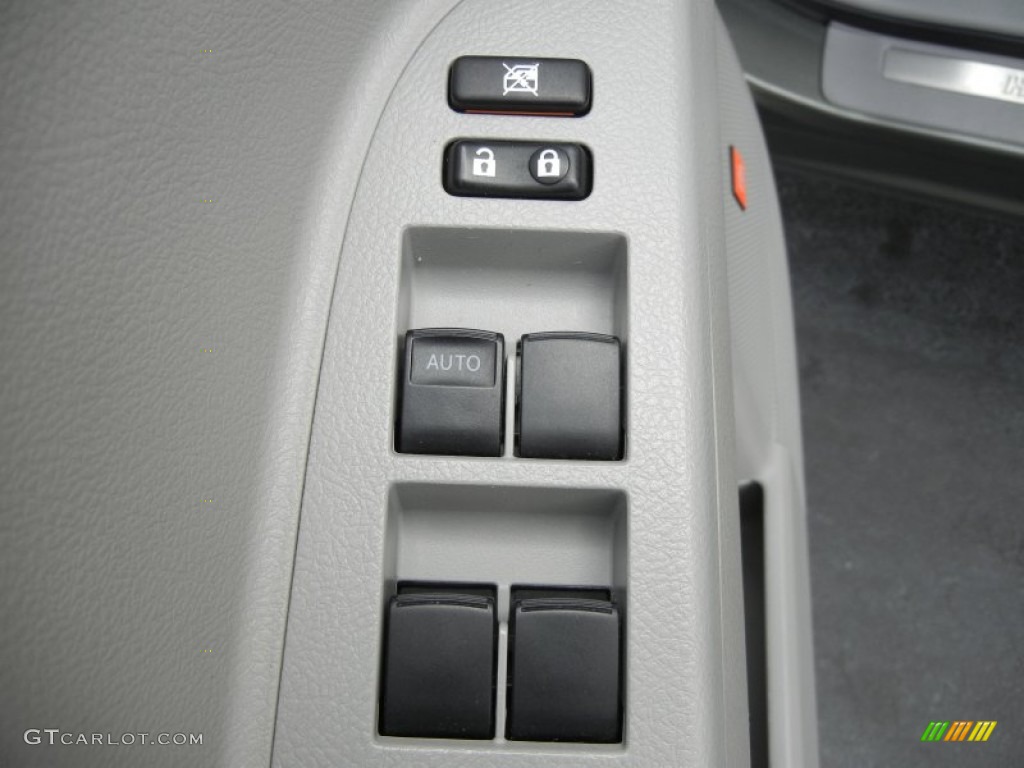 2009 Toyota Highlander Hybrid Limited 4WD Controls Photo #57776736