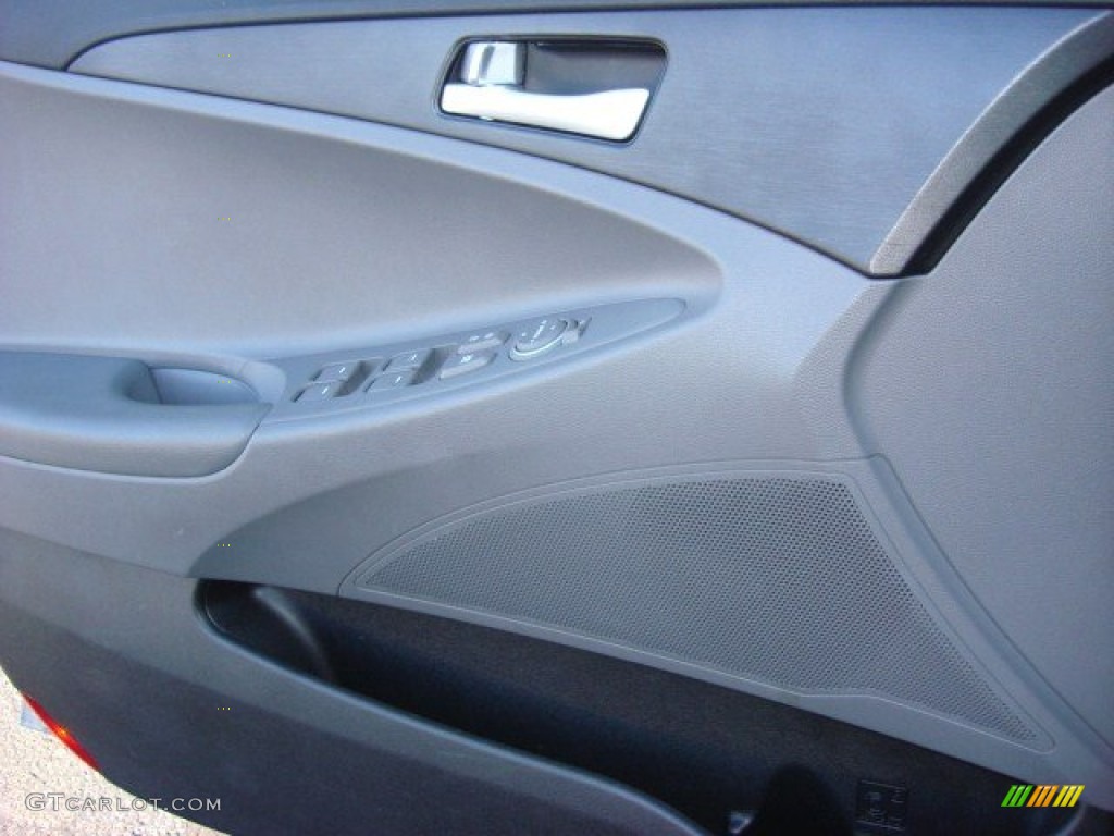 2011 Sonata GLS - Iridescent Silver Blue Metallic / Gray photo #11