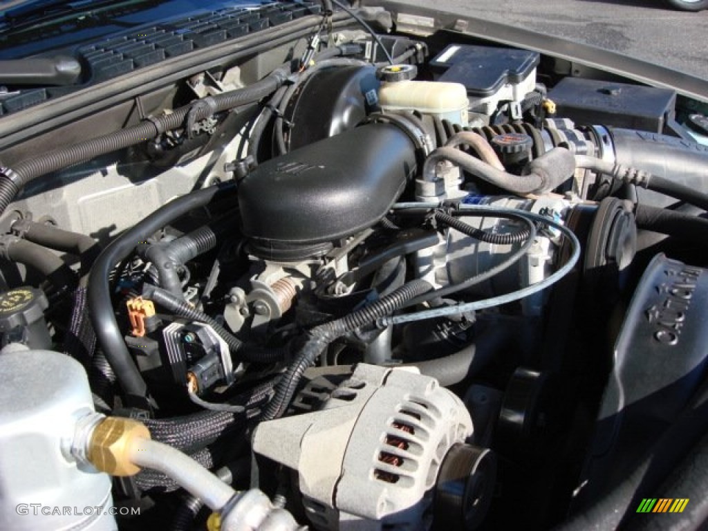 2000 Chevrolet Blazer LT Engine Photos