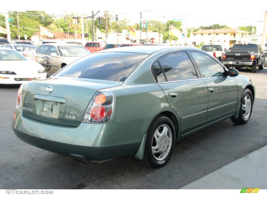 2002 Altima 2.5 S - Mystic Emerald Metallic / Blond Beige photo #10