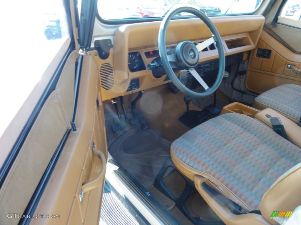 1995 Wrangler Rio Grande 4x4 - Light Pearlstone Pearl / Spice Beige photo #13