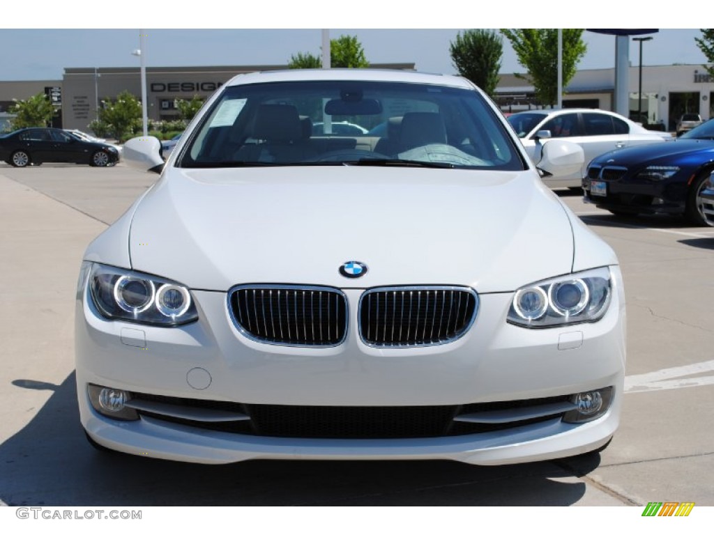 2011 3 Series 328i Coupe - Alpine White / Oyster/Black Dakota Leather photo #2