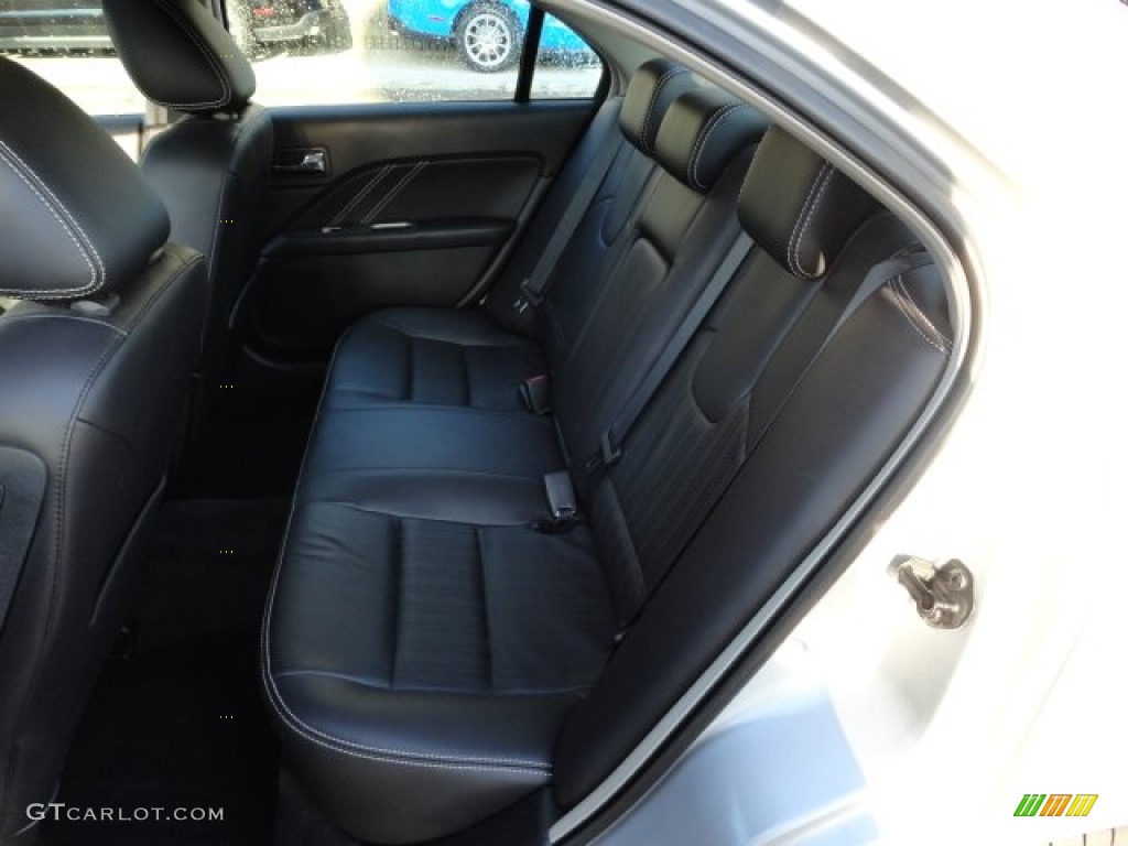 2010 Fusion Sport AWD - Brilliant Silver Metallic / Charcoal Black/Sport Black photo #11