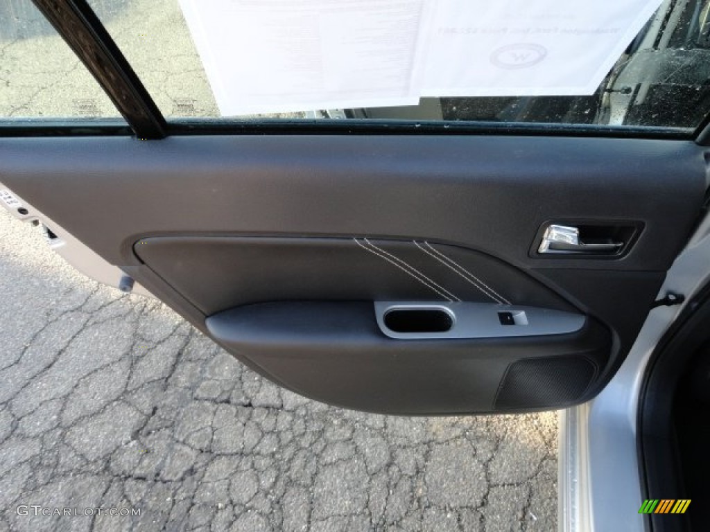 2010 Fusion Sport AWD - Brilliant Silver Metallic / Charcoal Black/Sport Black photo #13