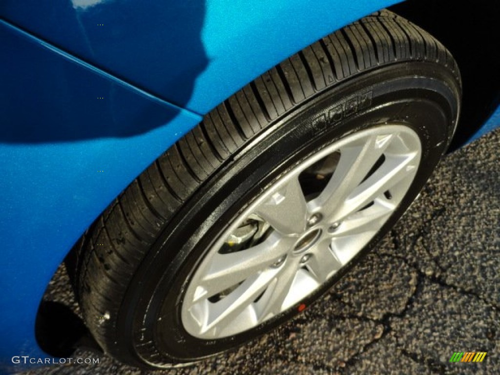 2012 Fiesta SE Hatchback - Blue Candy Metallic / Light Stone/Charcoal Black photo #9