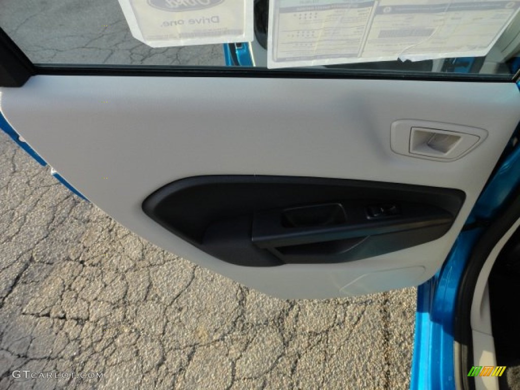2012 Fiesta SE Hatchback - Blue Candy Metallic / Light Stone/Charcoal Black photo #13
