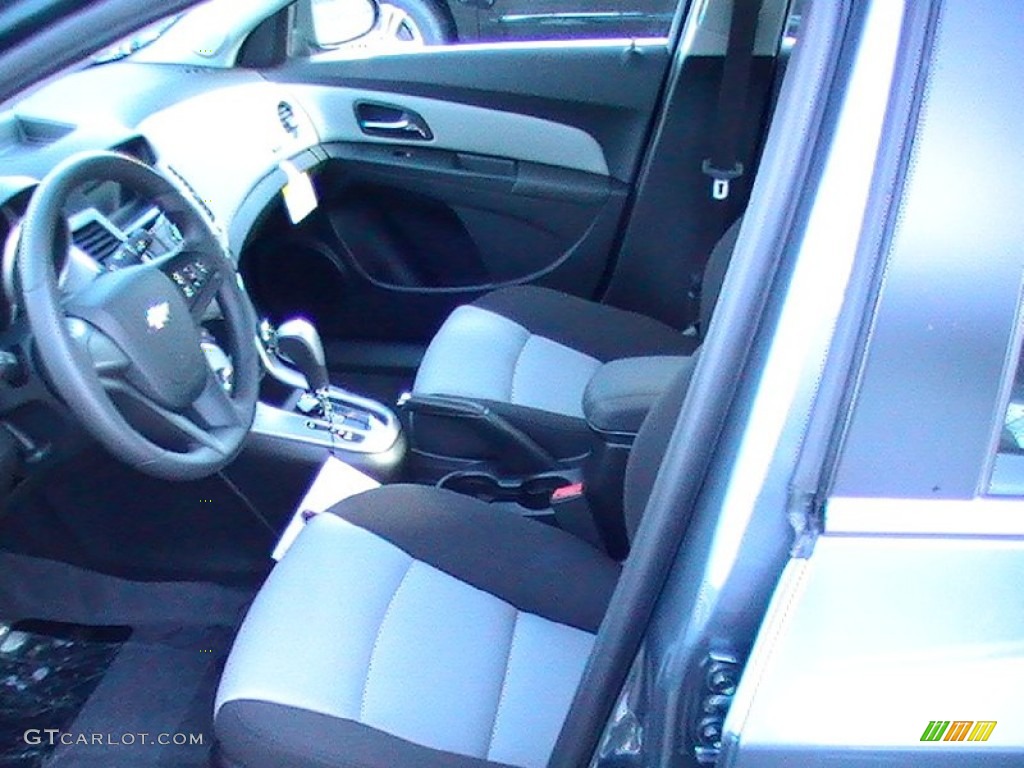 2012 Cruze LS - Blue Granite Metallic / Jet Black/Medium Titanium photo #2