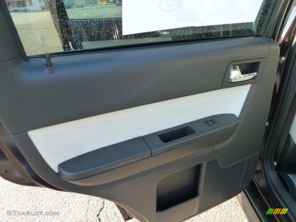 2009 Mariner VOGA Package 4WD - Black Cherry Ice Metallic / Cashmere Leather/Charcoal Black photo #13