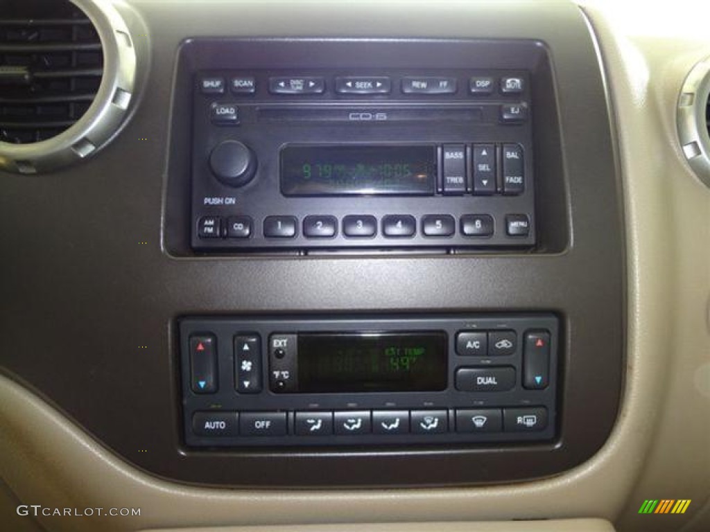 2003 Ford Expedition Eddie Bauer Controls Photo #57788957