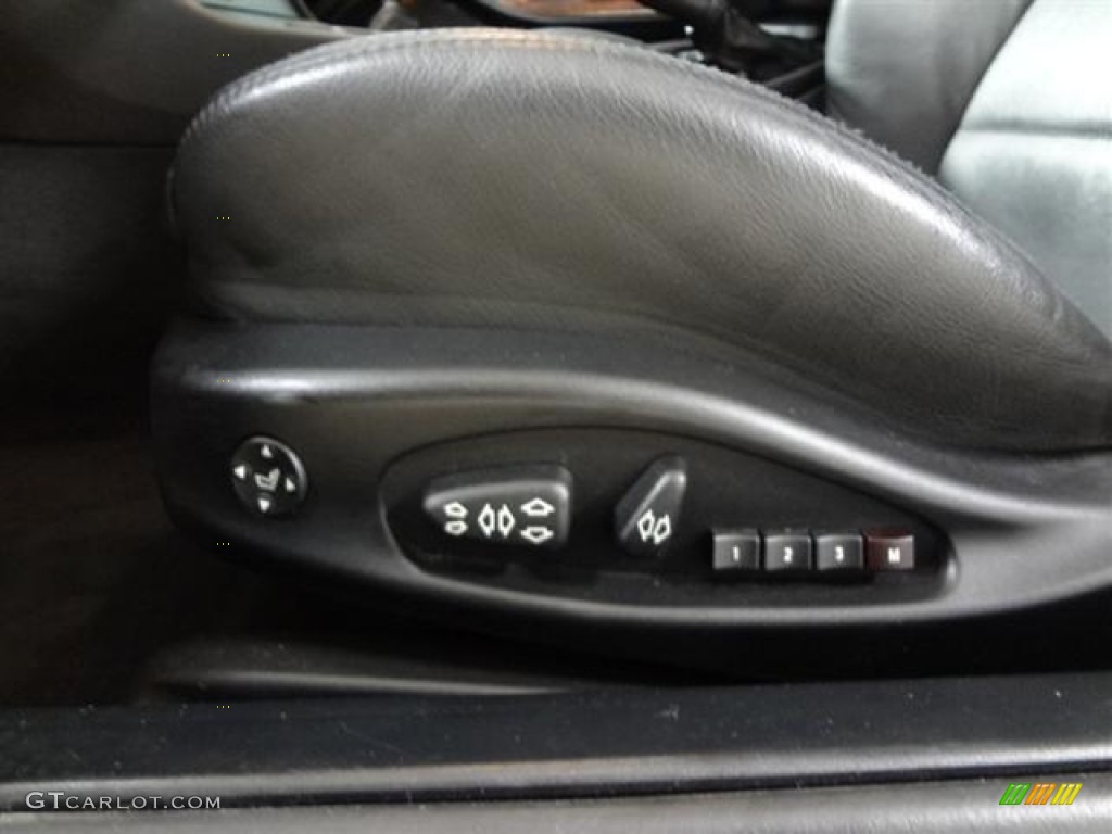2003 BMW 3 Series 330i Coupe Controls Photo #57789257