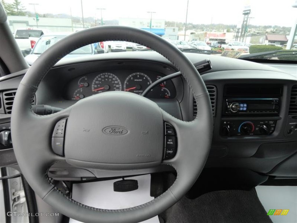 2001 Ford F150 XLT SuperCab 4x4 Medium Graphite Steering Wheel Photo #57790052