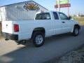 Bright White - Dakota ST Club Cab Photo No. 4