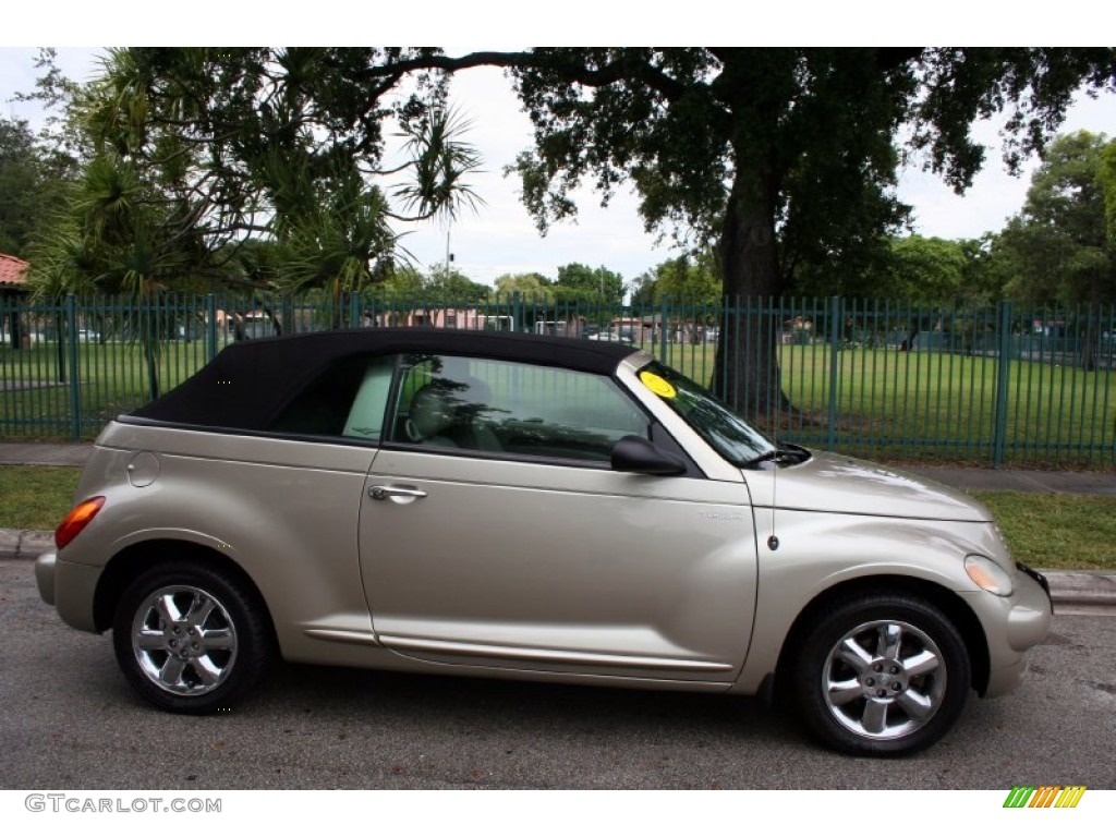 2005 PT Cruiser Touring Turbo Convertible - Linen Gold Metallic Pearl / Taupe/Pearl Beige photo #10