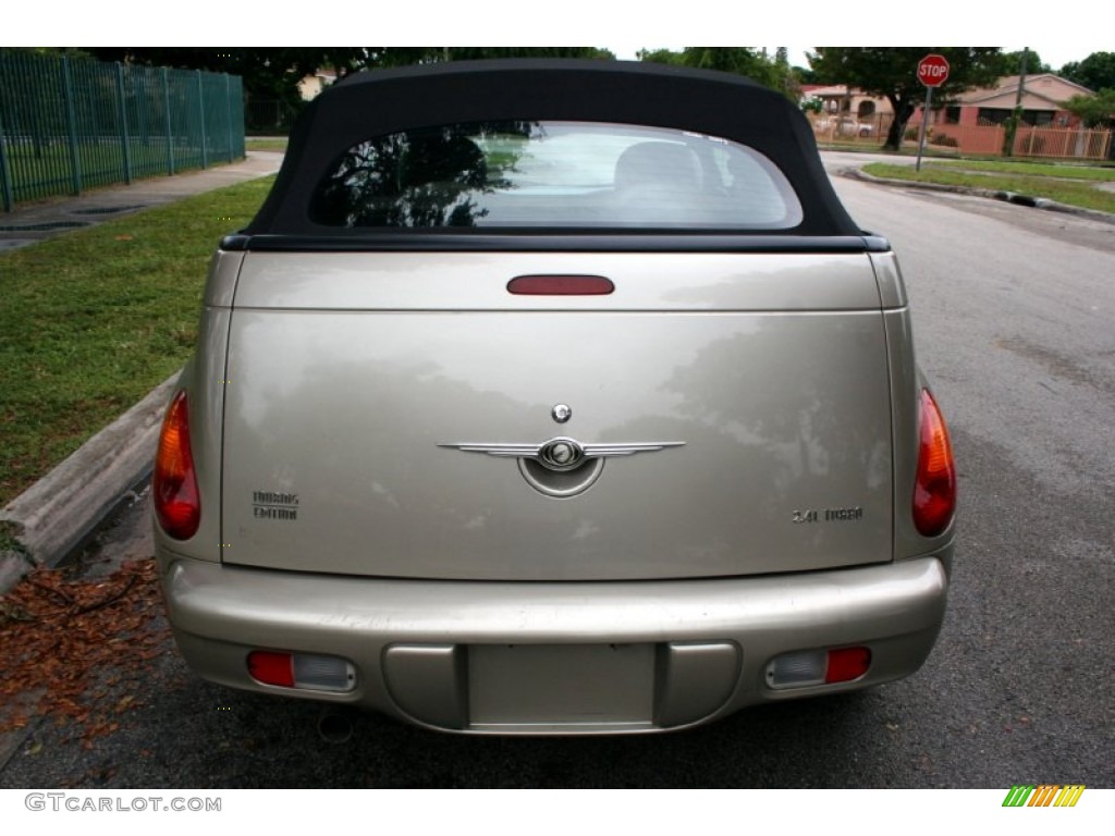 2005 PT Cruiser Touring Turbo Convertible - Linen Gold Metallic Pearl / Taupe/Pearl Beige photo #15