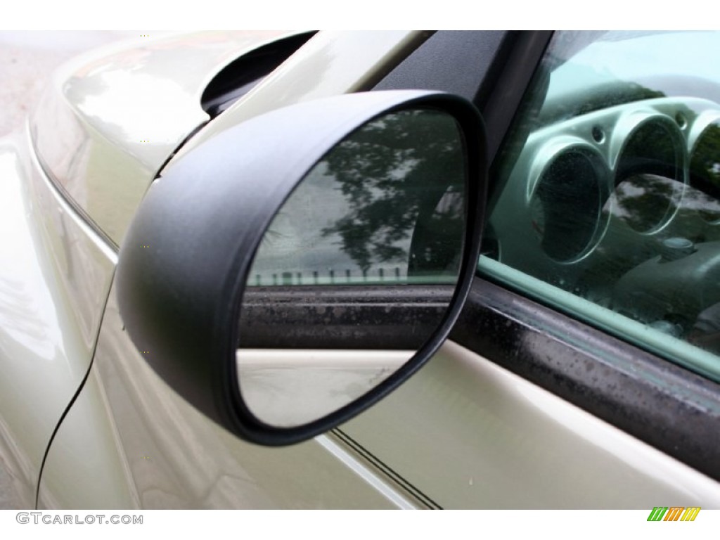 2005 PT Cruiser Touring Turbo Convertible - Linen Gold Metallic Pearl / Taupe/Pearl Beige photo #23