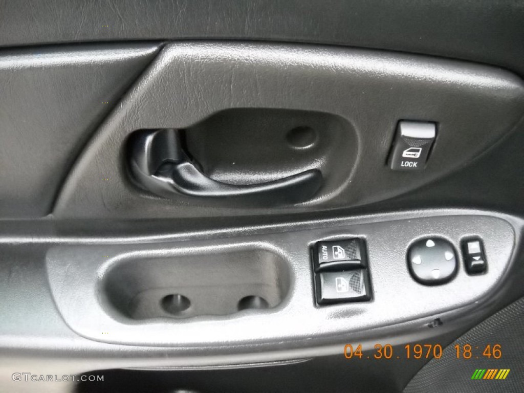 2001 Monte Carlo SS - Black / Ebony Black photo #16