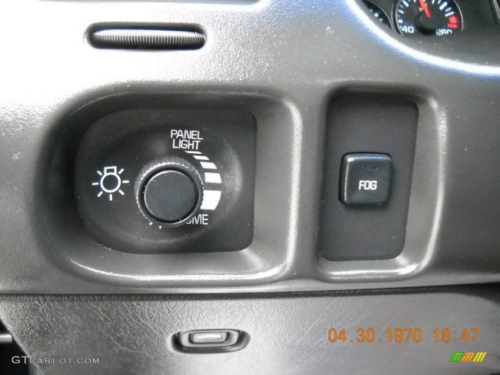 2001 Monte Carlo SS - Black / Ebony Black photo #17