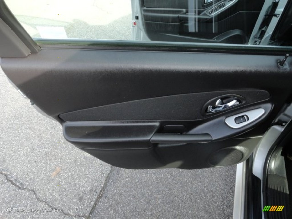 2006 Malibu Maxx LT Wagon - Silverstone Metallic / Ebony Black photo #13